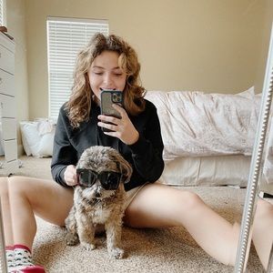 Meet your Posher, Ellen